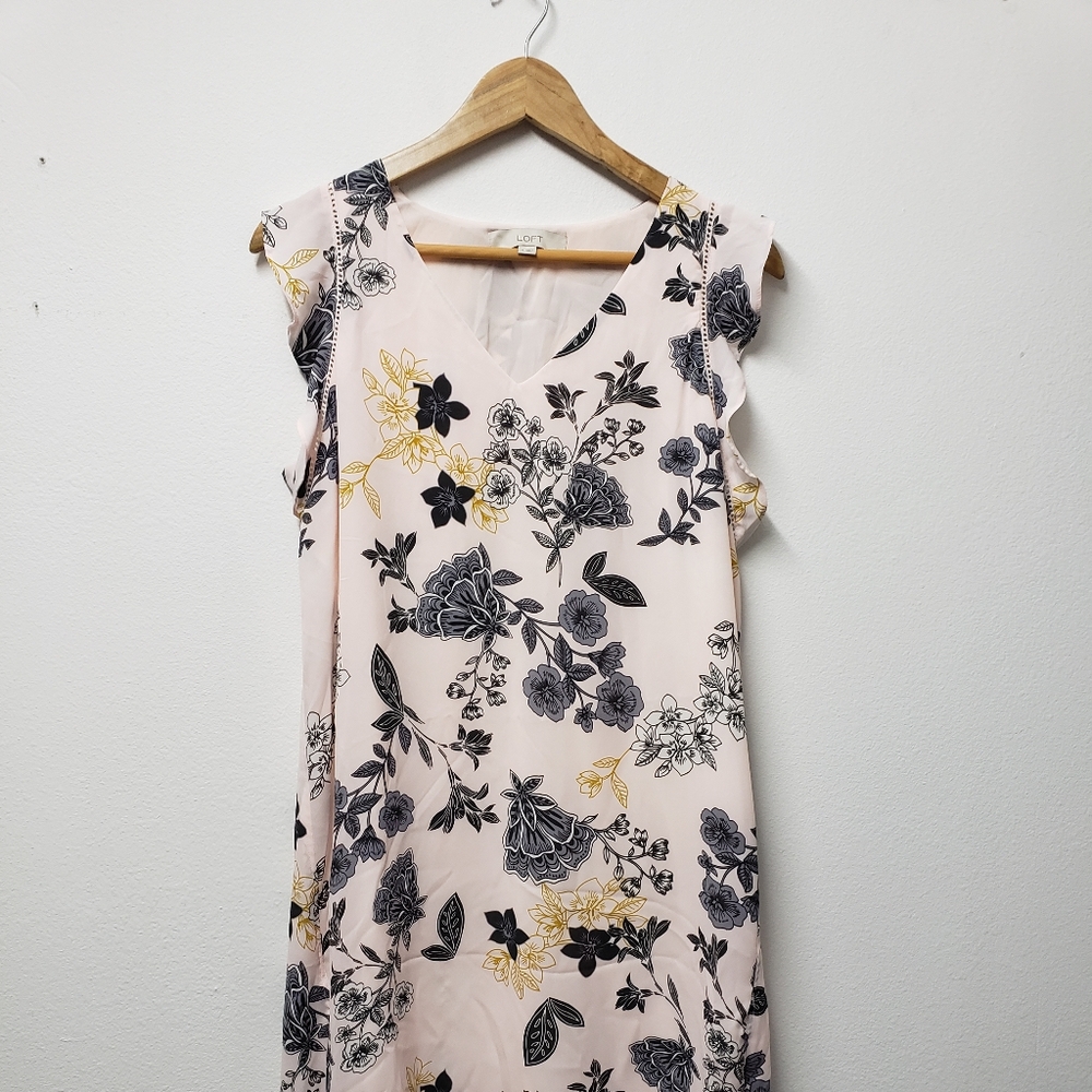 NWOT Pretty pink sleeveless Loft dress